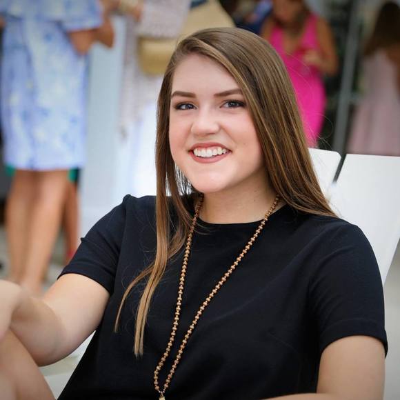 Meet your Posher, Sarah - Picture 1 of 1